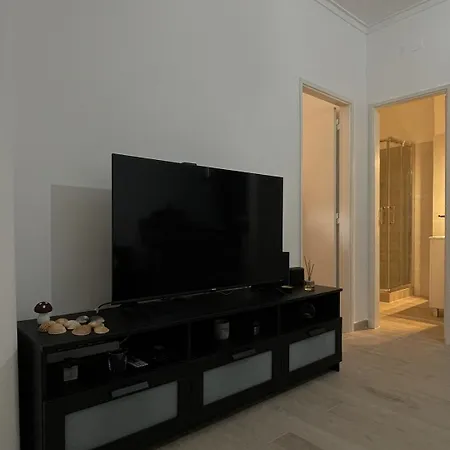 Apartment 1-Bedroom Sea View Apartment With Private Balcony Costa Da Caparica, Just 5 Minutes From The Beach