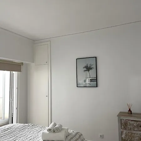 1-Bedroom Sea View Apartment With Private Balcony Costa Da Caparica, Just 5 Minutes From The Beach Apartment