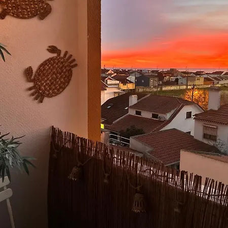 1-Bedroom Sea View Apartment With Private Balcony Costa Da Caparica, Just 5 Minutes From The Beach