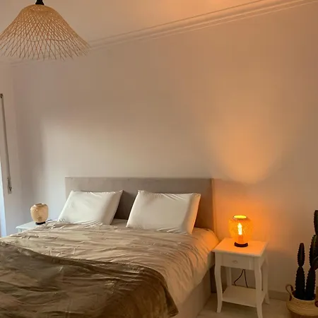 Apartment 1-Bedroom Sea View Apartment With Private Balcony Costa Da Caparica, Just 5 Minutes From The Beach Costa da Caparica