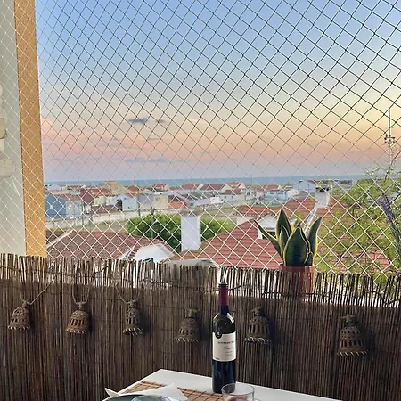 1-Bedroom Sea View Apartment With Private Balcony Costa Da Caparica, Just 5 Minutes From The Beach * Costa da Caparica