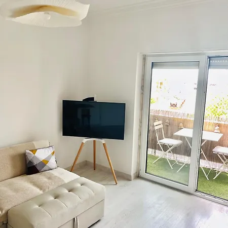 1-bedroom Sea View With Private Balcony Costa Da Caparica, Just 5 Minutes From The