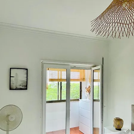 1-bedroom Sea View With Private Balcony Costa Da Caparica, Just 5 Minutes From The Lejlighed *